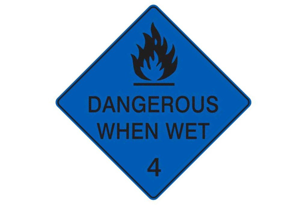 Dangerous Goods Sign Dangerous When Wet 4